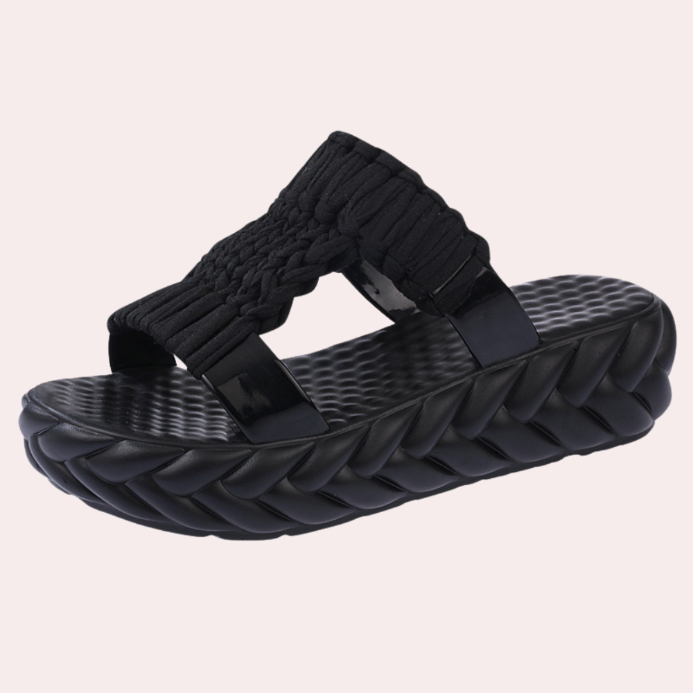 Lia - Modieuze Zomersandalen met Vlechtmotief